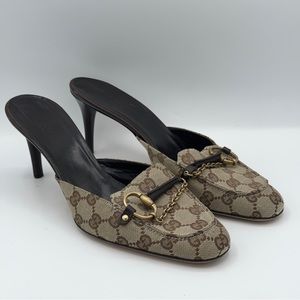 GUCCI Tan Ebony GG Canvas Monogram Horsebit Mules Kitten Heels